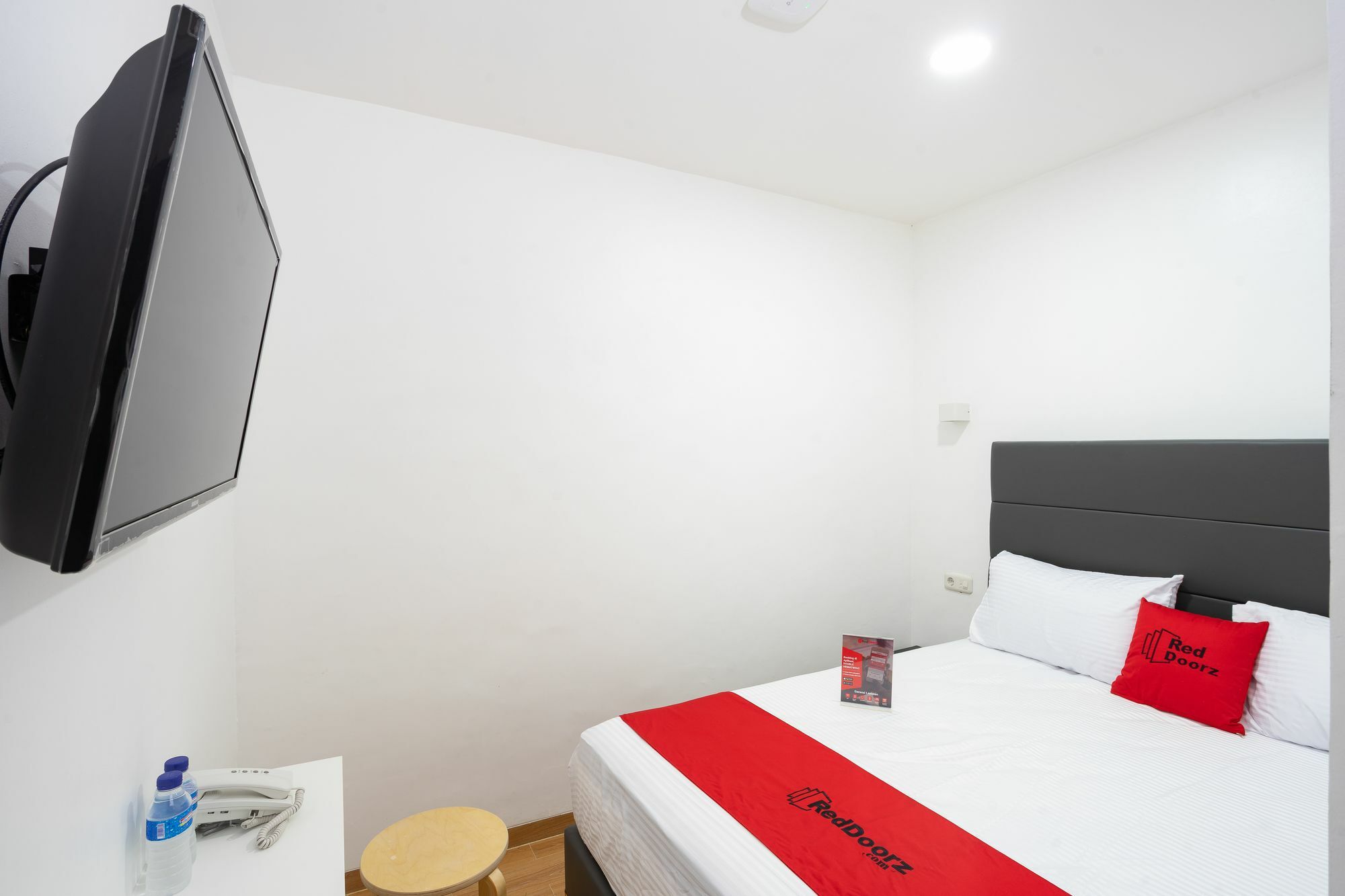 Reddoorz Plus @ Danau Sunter Utara Jakarta Kültér fotó